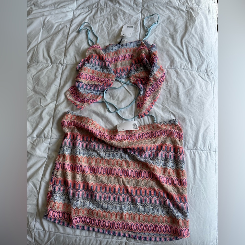 H&M two piece bathing suit cover up set!